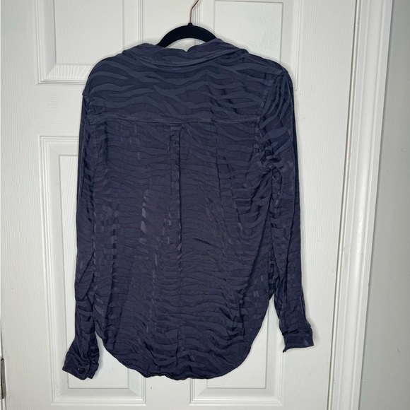 CLOTH AND STONE FOR ANTHROPOLOGIE Blue Button Down Zebra Striped Blouse Size S - Picture 2 of 5